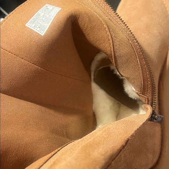 UGG-Australia classic twin seam new height boots new with box size 8 tan - Picture 13 of 13